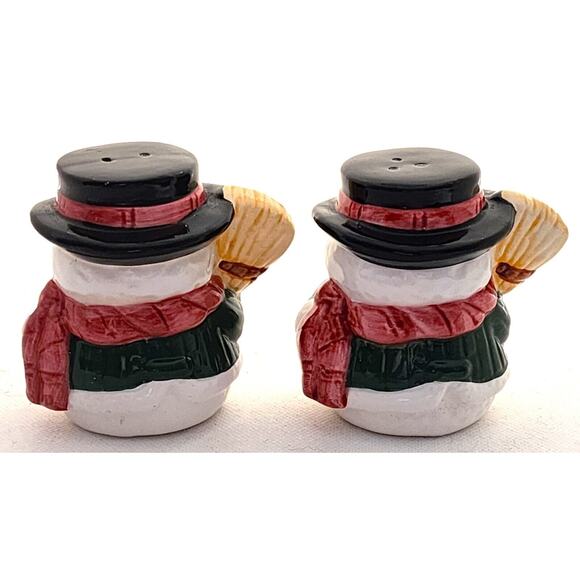 SALT & PEPPER SHAKERS-Snowman with Broom-Matching-Stoppers Included-Novelty - Picture 4 of 10